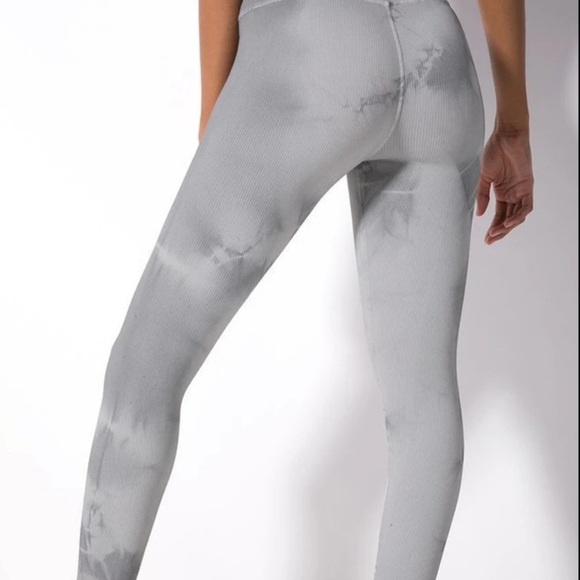 AVOCADO HAZE RENEE 7/8 RIB LEGGING - Picture 2 of 3